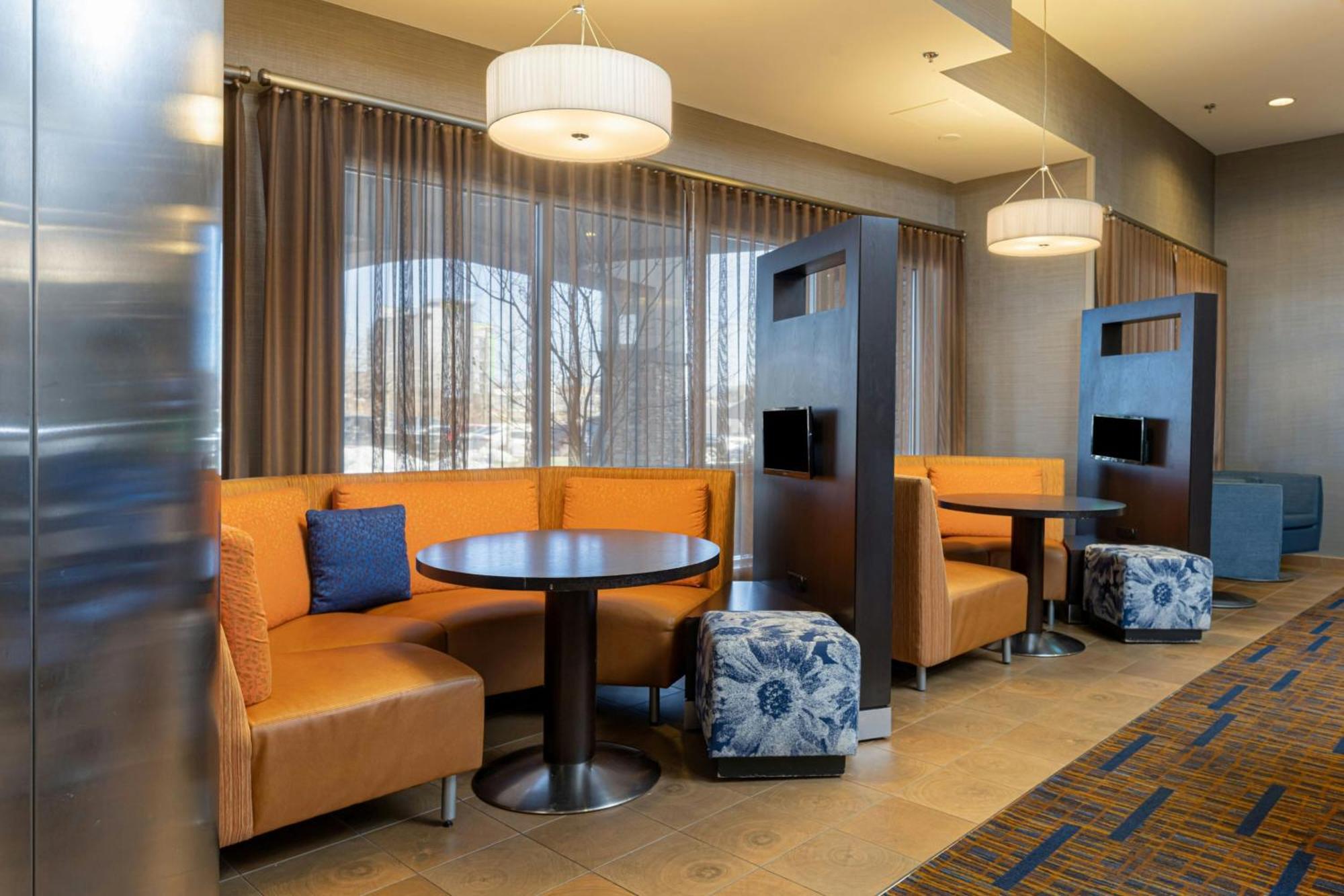 Courtyard By Marriott Asheville Airport Letcher megye Kültér fotó