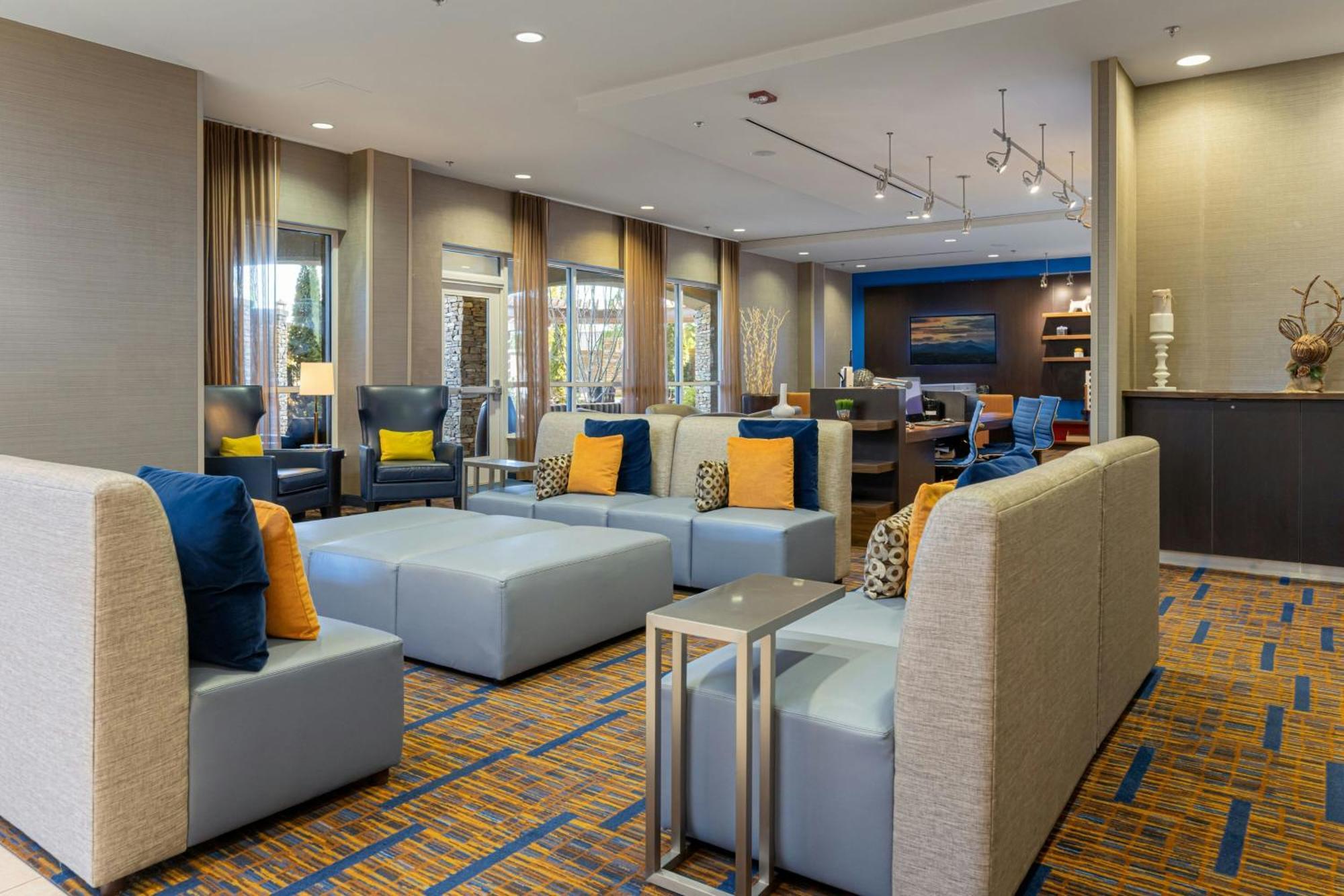 Courtyard By Marriott Asheville Airport Letcher megye Kültér fotó