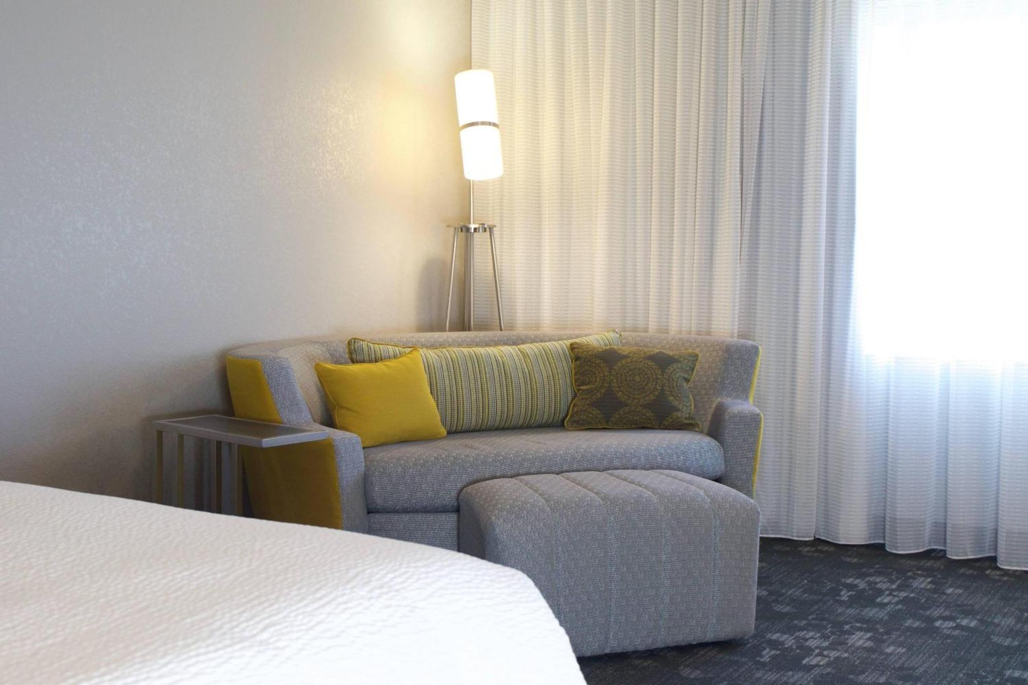 Courtyard By Marriott Asheville Airport Letcher megye Kültér fotó