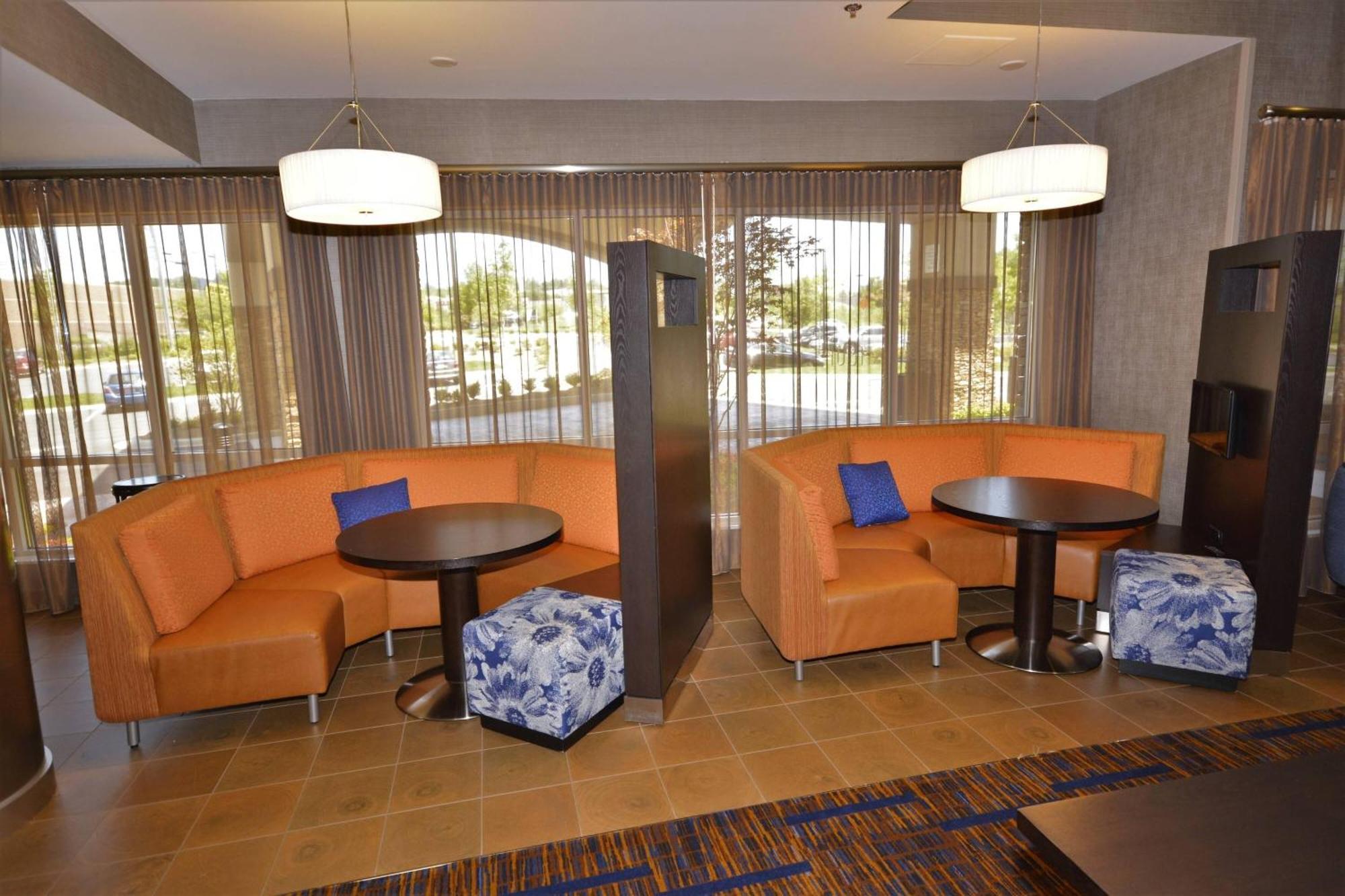 Courtyard By Marriott Asheville Airport Letcher megye Kültér fotó