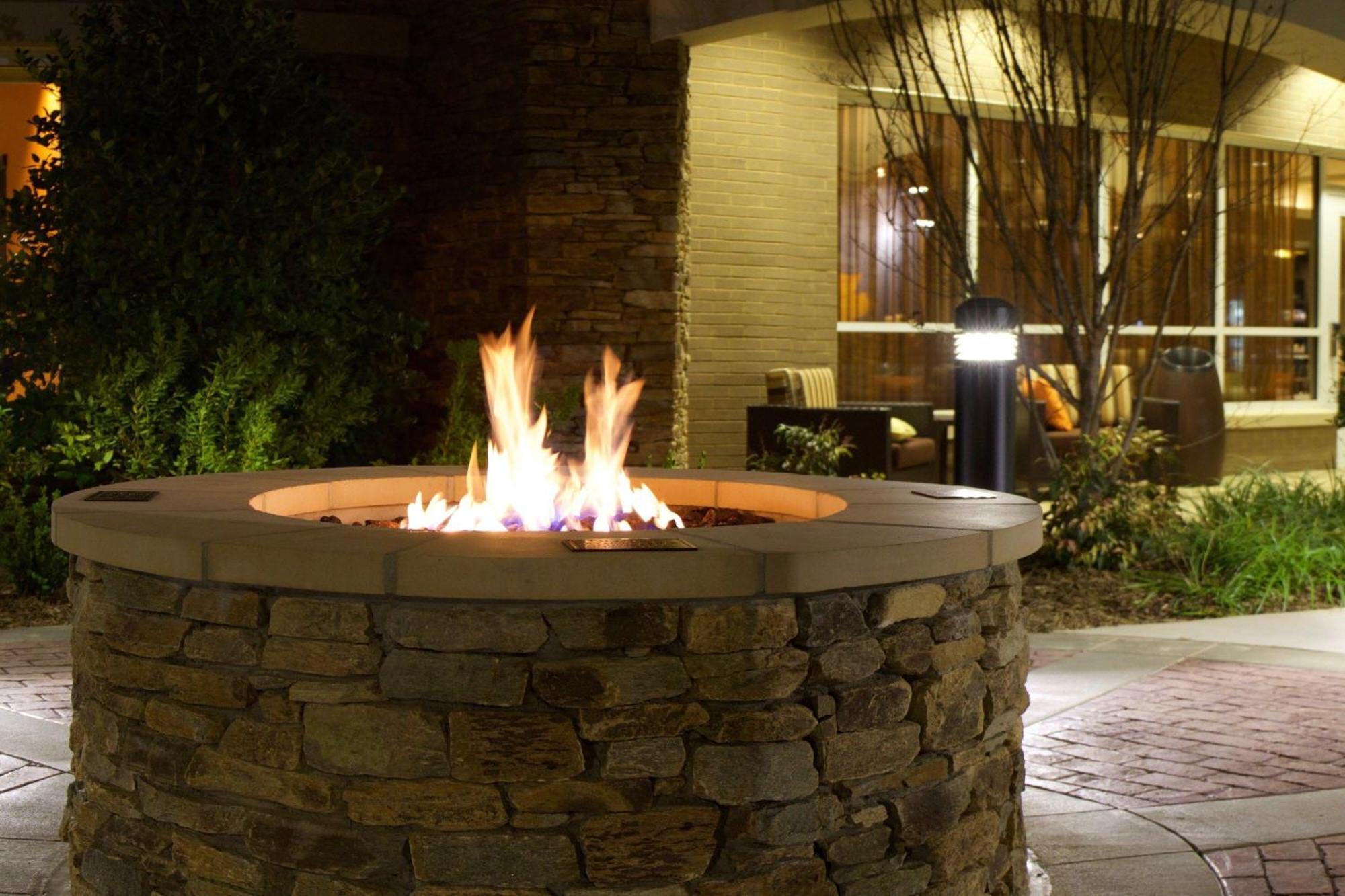 Courtyard By Marriott Asheville Airport Letcher megye Kültér fotó