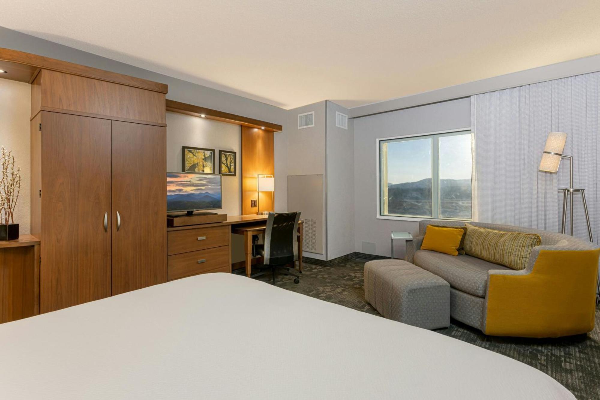 Courtyard By Marriott Asheville Airport Letcher megye Kültér fotó